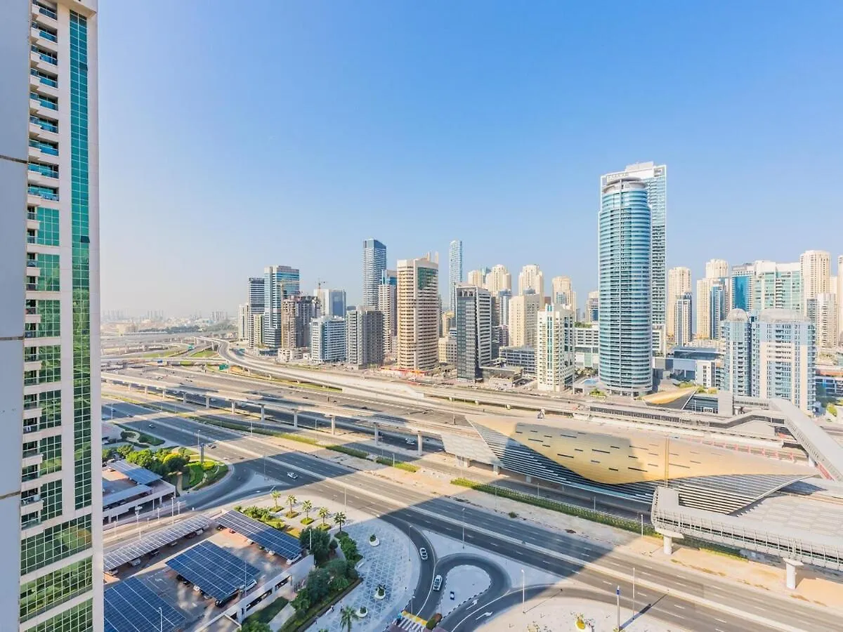 King Bed Studio - Near Metro - Pool - Fast Wifi Dubai United Arab Emirates