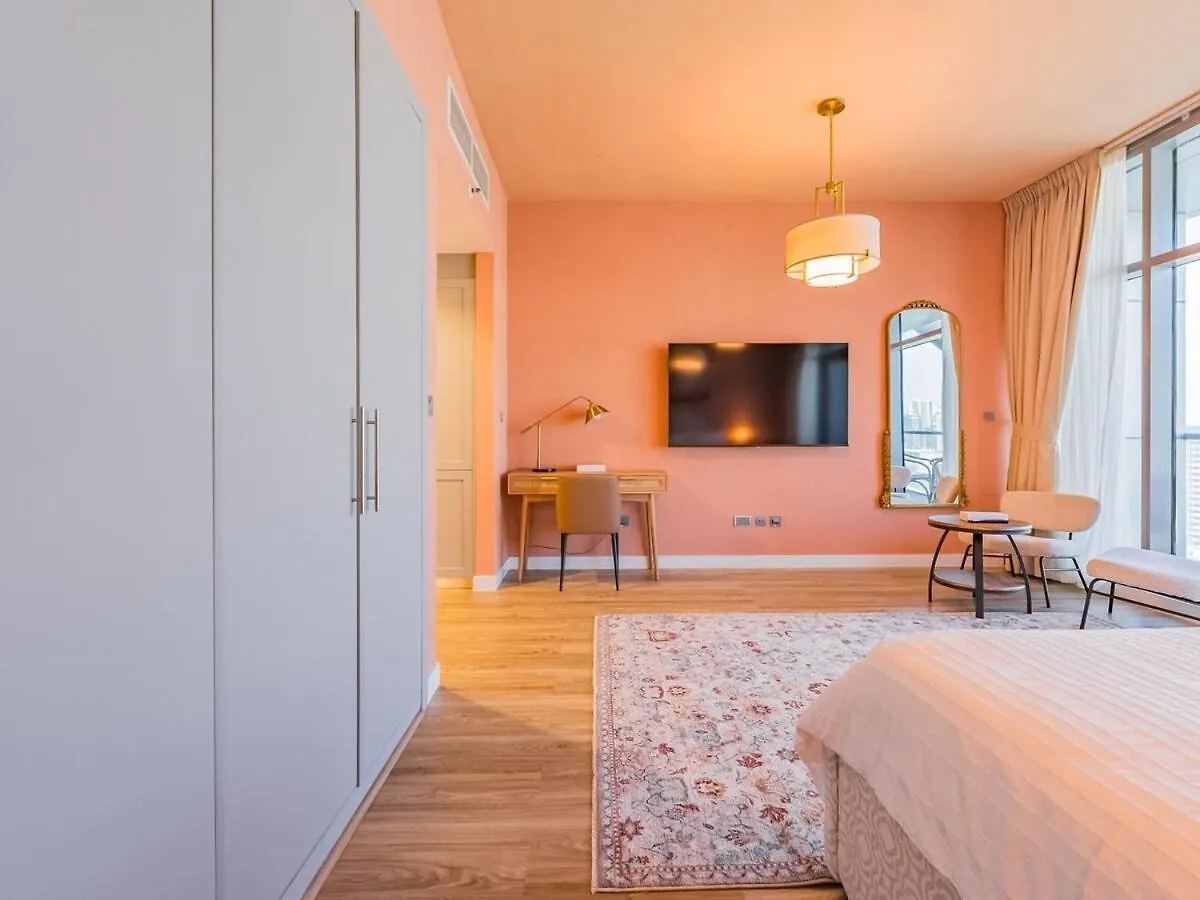 Apartment King Bed Studio - Near Metro - Pool - Fast Wifi Dubai United Arab Emirates
