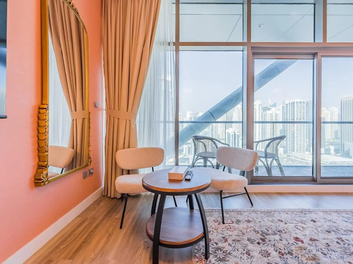 King Bed Studio - Near Metro - Pool - Fast Wifi Dubai 0*,  United Arab Emirates